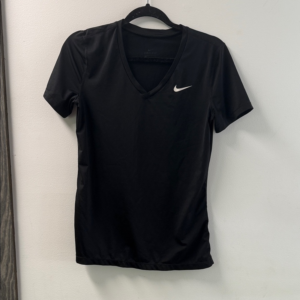 Nike Women's Black Short Sleeve V-Neck Tee
